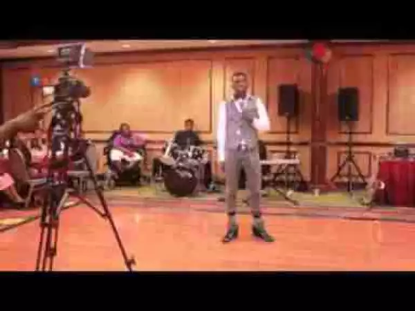 Video: Akpororo Performs at RCCG Restoration Youth Banquet Houston (Throwback)